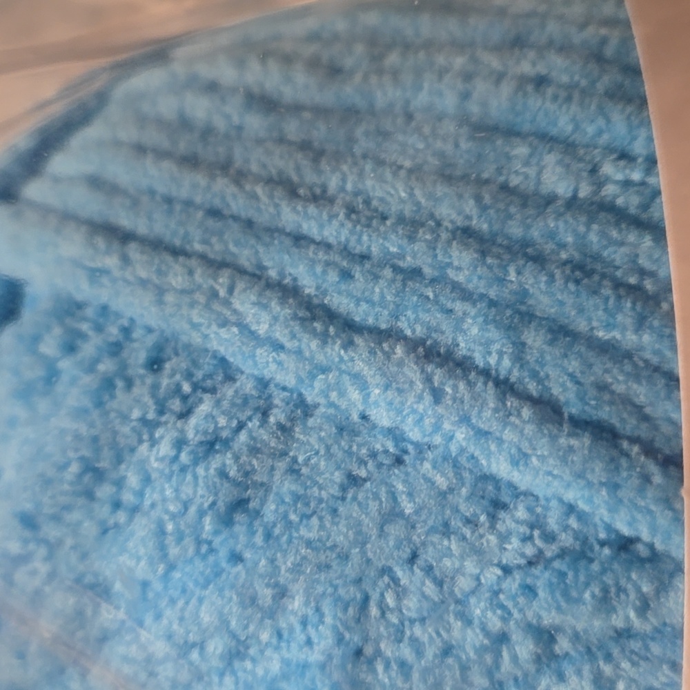 NEW! NEVER USED LOT OF 4 Bernat Baby Blanket Yarn - Soft Blue - Picture 7 of 7